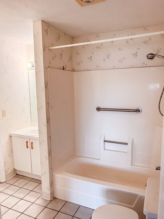 Building Photo - 68 N Washington St