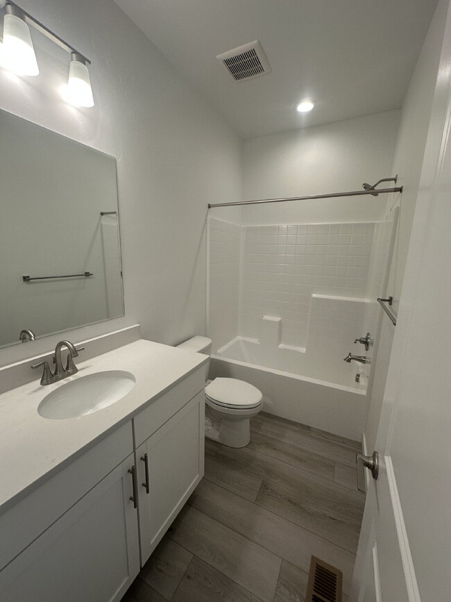 Building Photo - Brand New 4 Bed 3 Bath home!