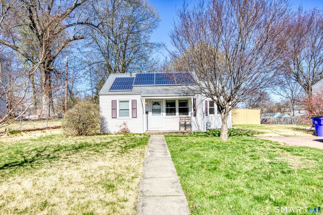 Building Photo - 124 Mayflower St