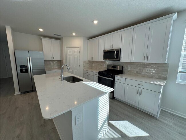 Building Photo - 5140 Springrise Dr