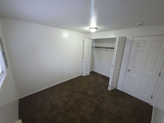 Building Photo - 3782 Iberis St NE