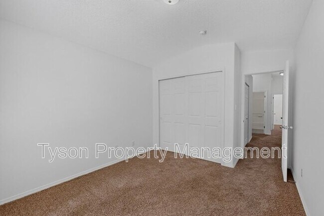 Building Photo - 2824 Merlot Dr SW