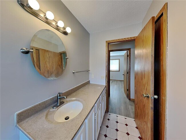 Building Photo - 11051 Quebec Ave N