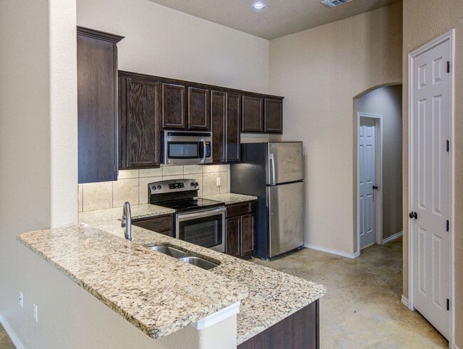 Building Photo - 1042 Carolyn Cove