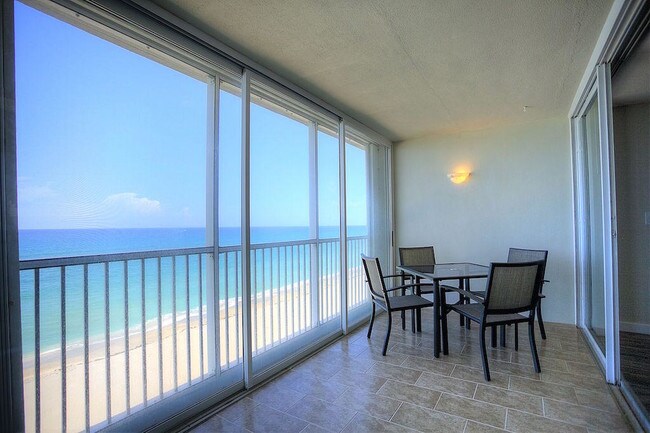 Building Photo - 840 Ocean Dr