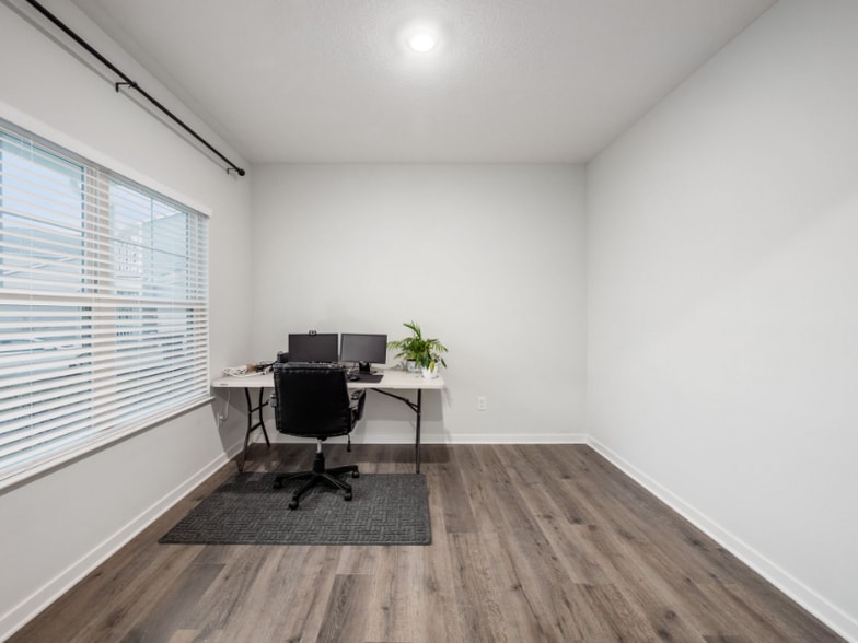 Building Photo - 6263 Darby Plns St