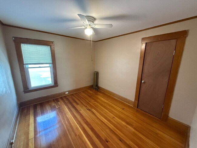 Building Photo - 99-101-101 Mooreland St