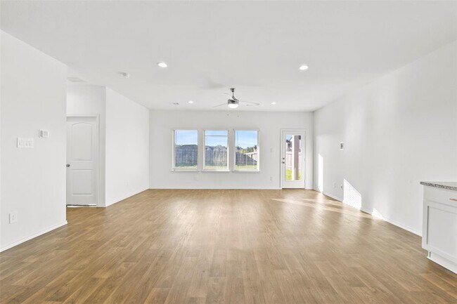 Building Photo - 16002 Mersmann Rdg Ln