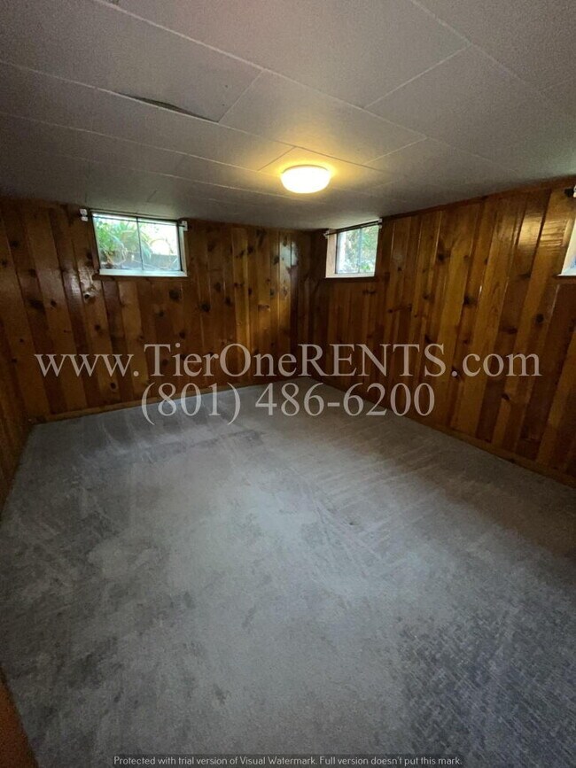 Building Photo - This property offers a NO DEPOSIT option a...