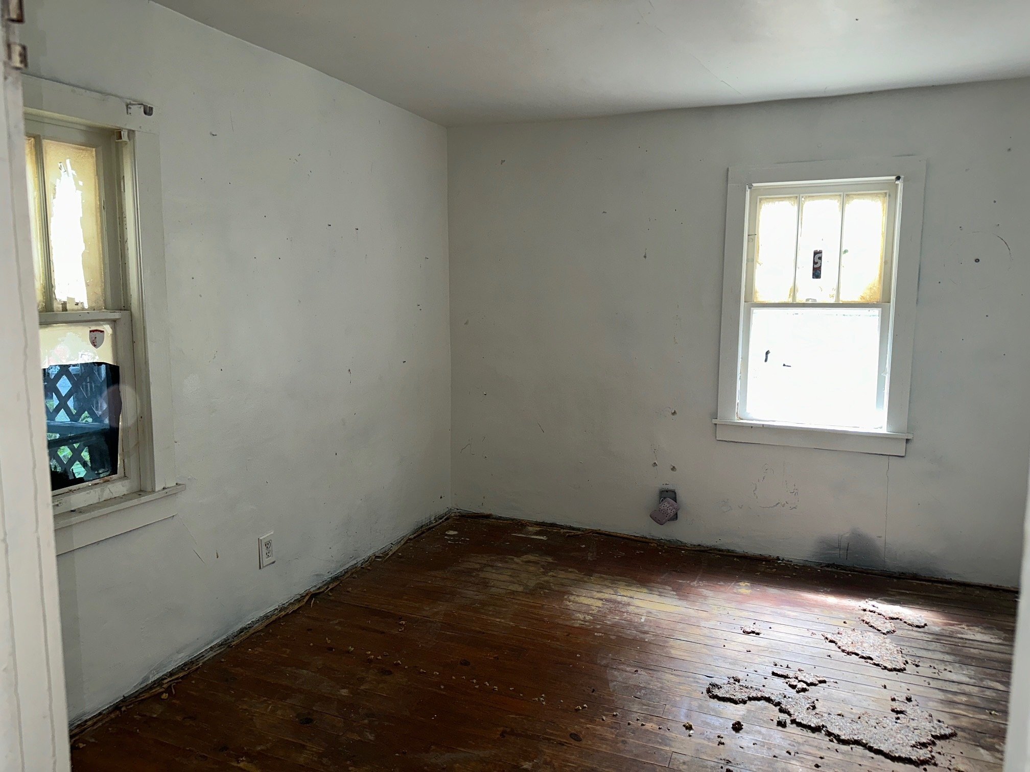Building Photo - 2618 E Garfield Ave