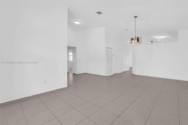 Building Photo - 8915 NW 164th St