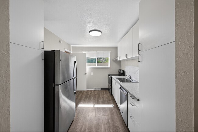 Building Photo - 26 Newland Ct