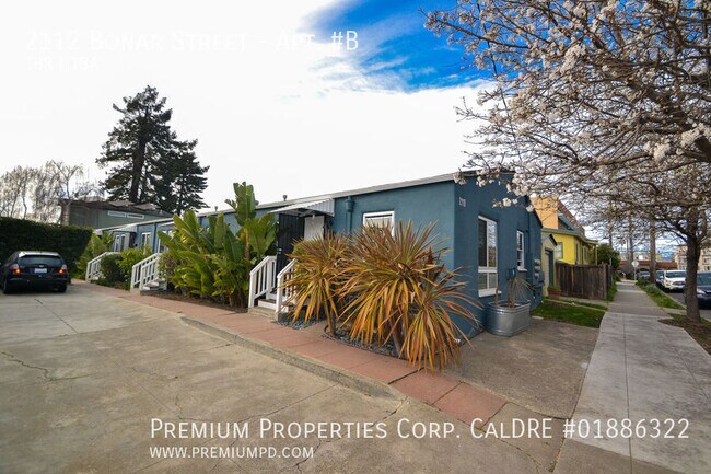 Building Photo - 2112 Bonar St