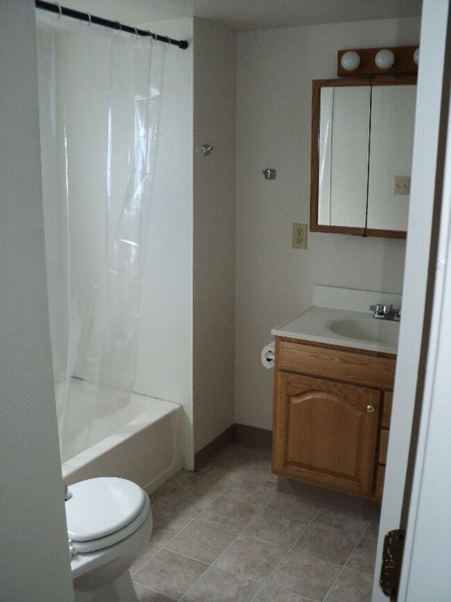 Building Photo - 1437Melec