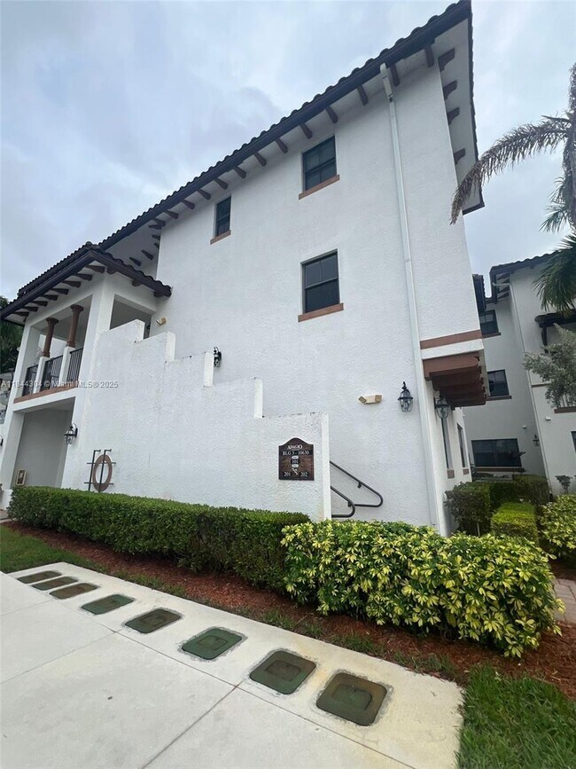Building Photo - 10630 NW 88th St