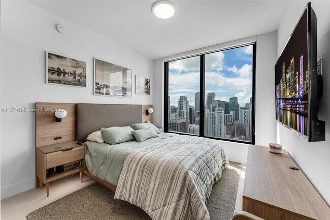 Building Photo - 159 NE 6th St