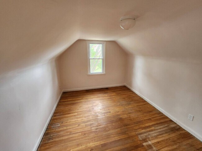 Building Photo - Move-In Special: Save $300 on This Charmin...