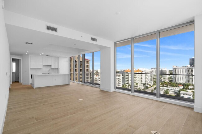 Building Photo - 153 N Seabreeze Blvd