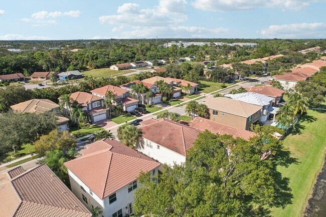 Building Photo - 7174 Ivy Crossing Ln