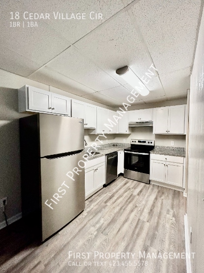 Building Photo - 18 Cedar Village Cir
