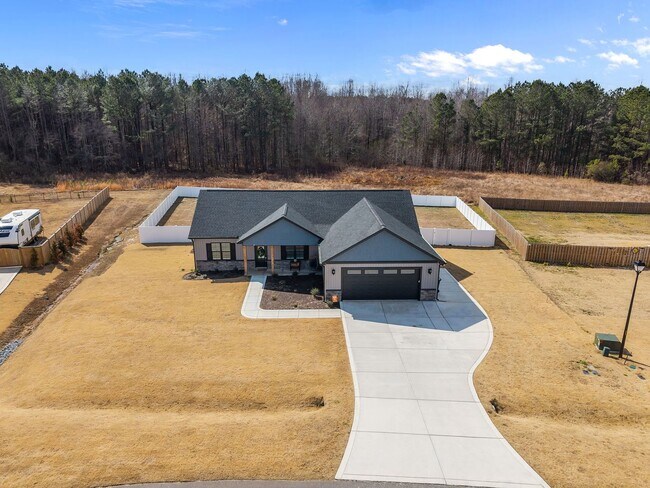 Building Photo - 244 Hazelwood Rd