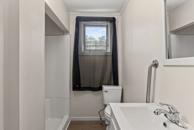 Building Photo - Updated 4-Bedroom Home in Blackstone!