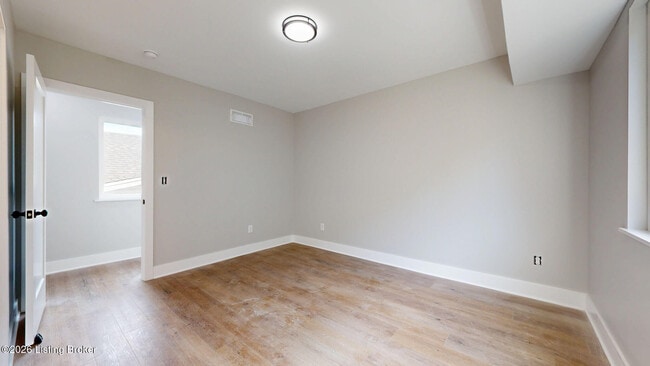 Building Photo - 116 Bauer Ave