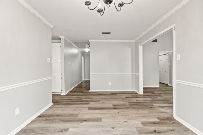 Building Photo - Maumelle Luxury Riverland Home