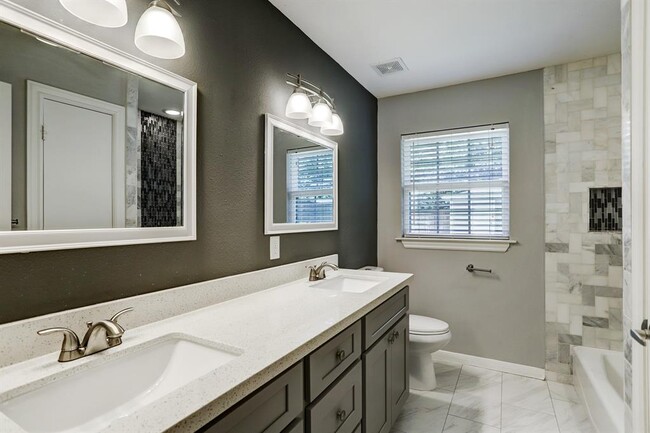 Building Photo - 6634 Housman