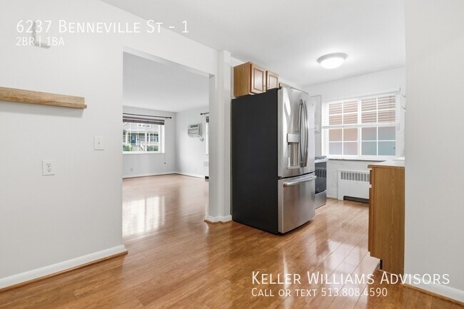 Building Photo - 6237 Benneville St