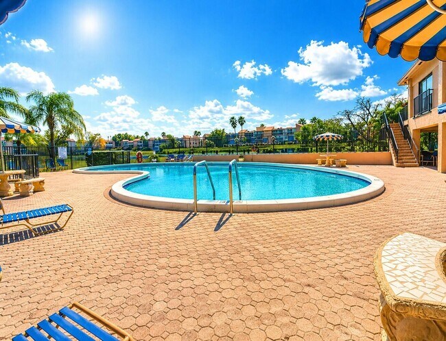 Building Photo - 370 NW 76th Ave