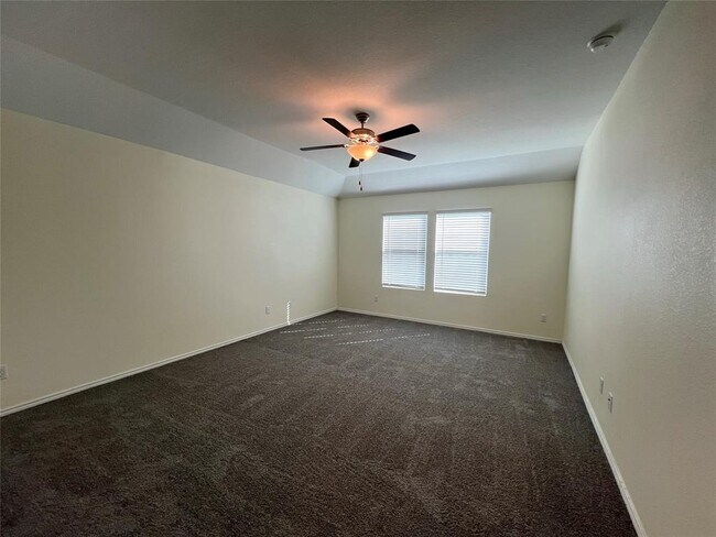 Building Photo - 102 Wolseley Dr