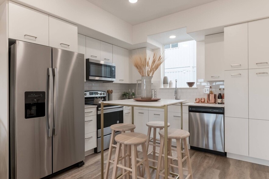 Primary Photo - Marq Townhomes