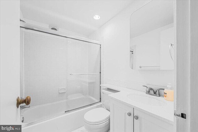 Building Photo - 2130 N St NW