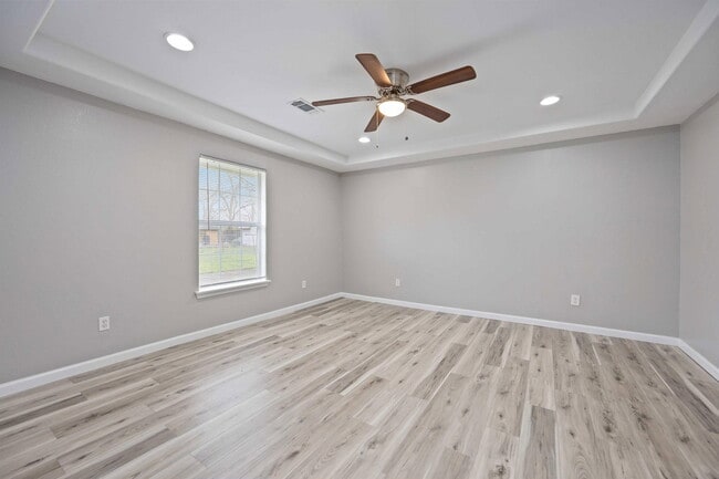 Building Photo - 1728 Connorvale Rd