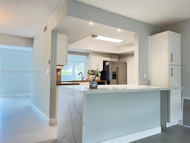 Building Photo - 9200 SW 54th St