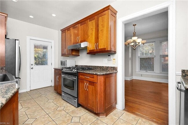 Building Photo - 4600 Colonial Ave