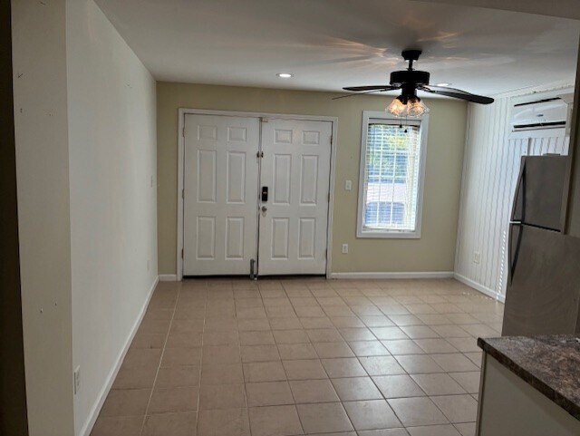 Building Photo - 39 Melrose Dr