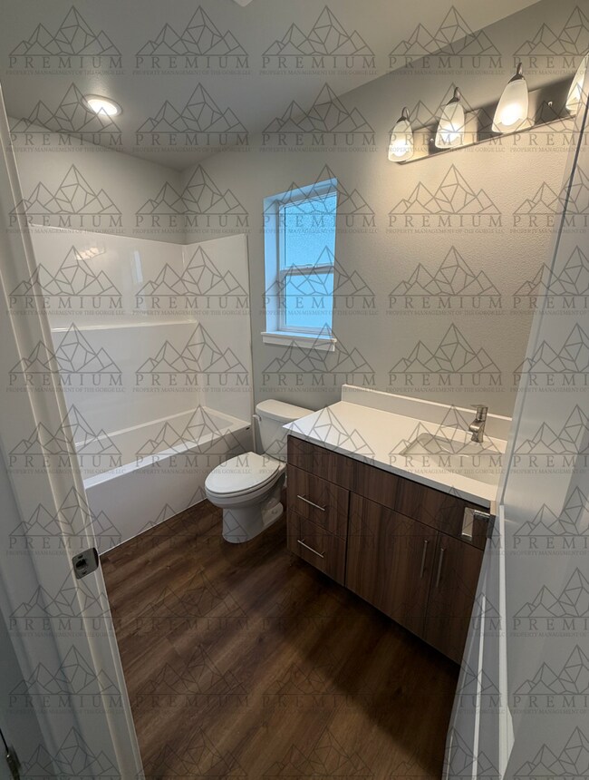 Building Photo - 3 BED 2.5 BATH NEW BUILD!