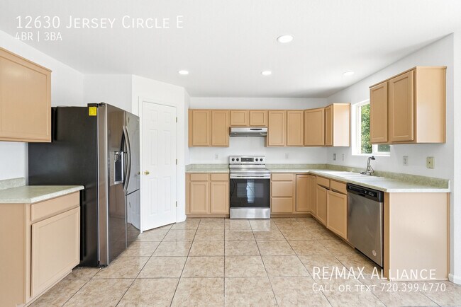 Building Photo - 12630 Jersey Cir E