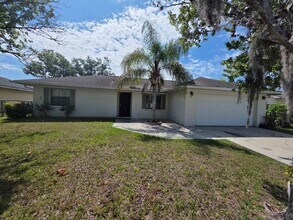 Building Photo - 310 Colonade Ct