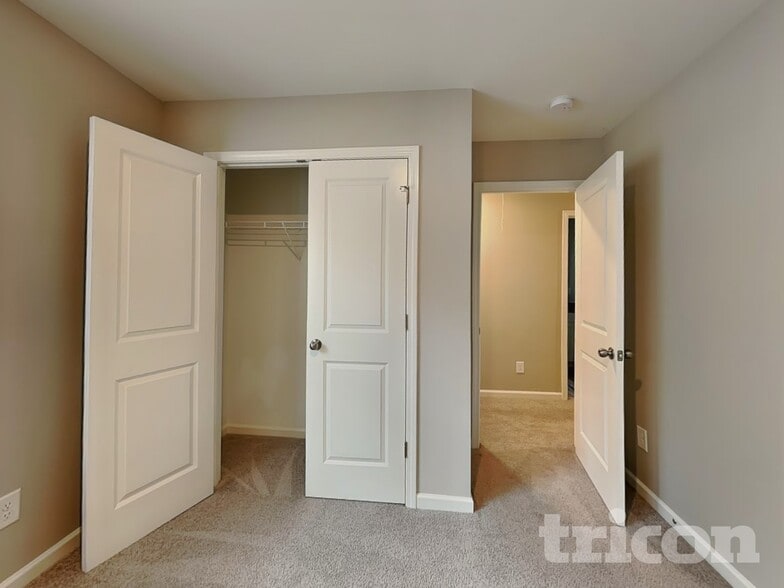 Building Photo - 808 Caper St