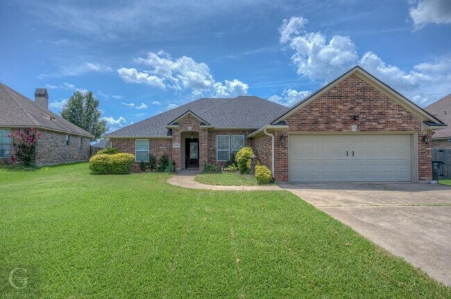 Building Photo - 3910 Le Brooke Ln