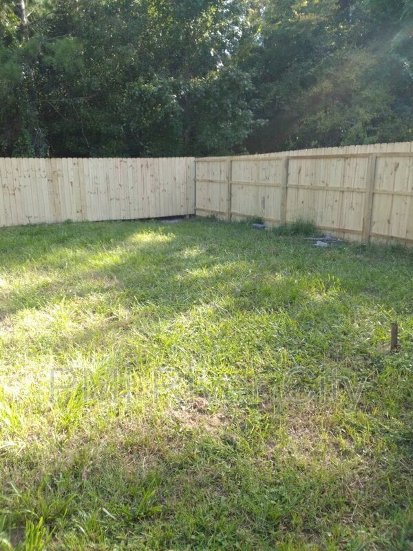 Building Photo - 818 Filmore Ln