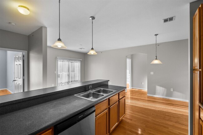 Building Photo - 42 Kassebaum Ln