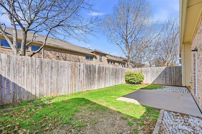 Building Photo - 9842 Wake Bridge Dr