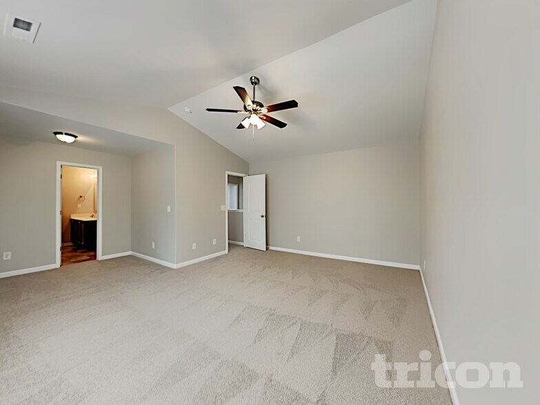 Building Photo - 203 Marcella Dr