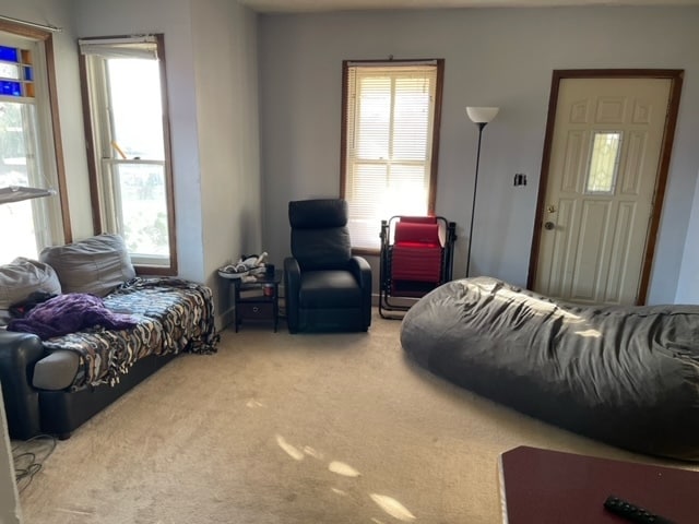 Building Photo - 921 N Riverfront Dr