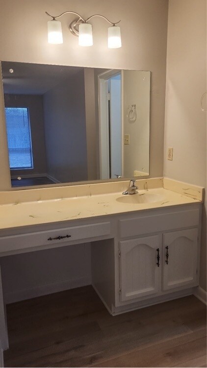 Building Photo - 146 Summerview Dr