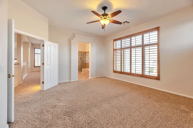 Building Photo - Stunning Mountain Views! Four Bed Home In East Scottsdale!